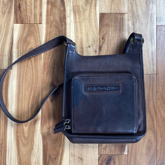Fossil Handbags - Fossil leather purse